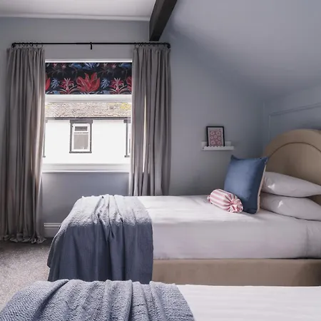 Crescent Retreat Apartment Windermere