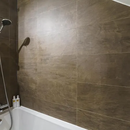 Crescent Retreat * Windermere