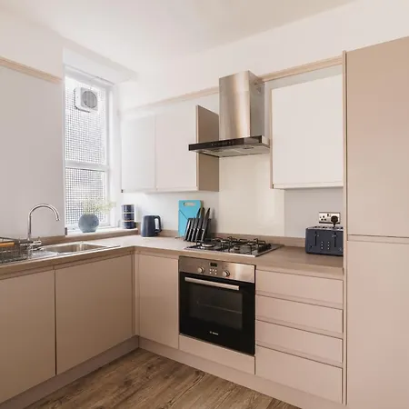 Crescent Retreat Windermere